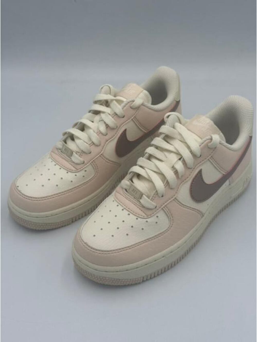 Nike Air Force 1 Low Pink/White Women's 6.5 - New - Picture 3 of 7